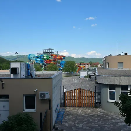 A20 & Free Parking *