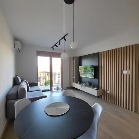 A20 & Free Parking Vrnjci