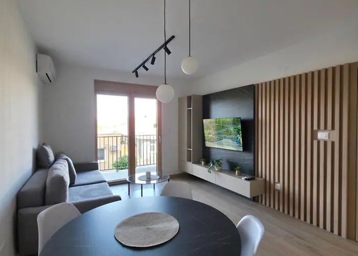 A20 & Free Parking Vrnjci